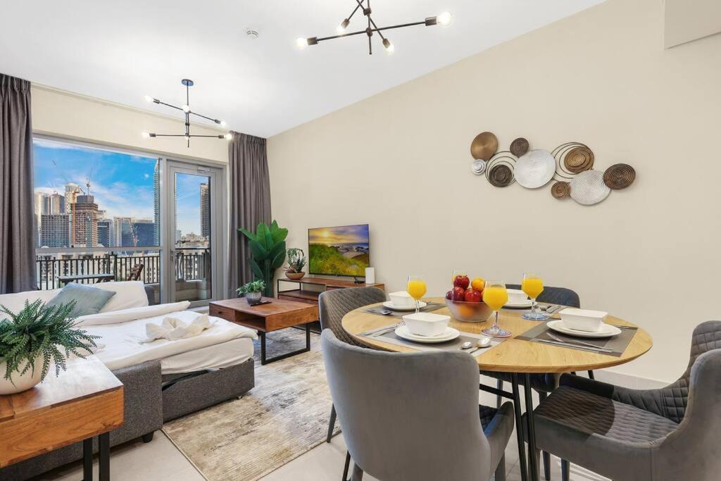 Appartement Chic In Gym, Pool, And Free Parking