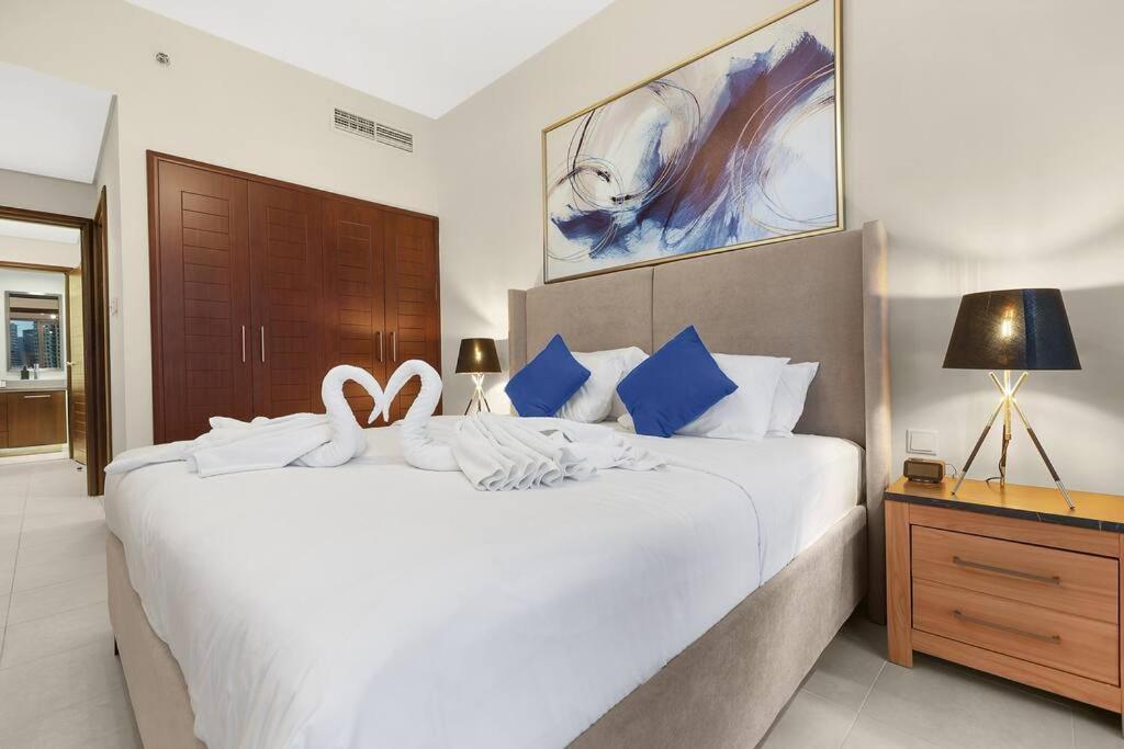 Chic In Gym, Pool, And Free Parking Appartement *