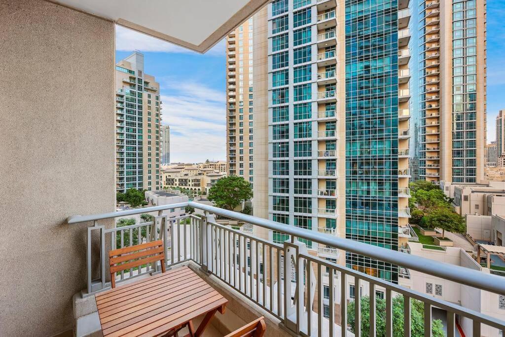Appartement Chic In Gym, Pool, And Free Parking *