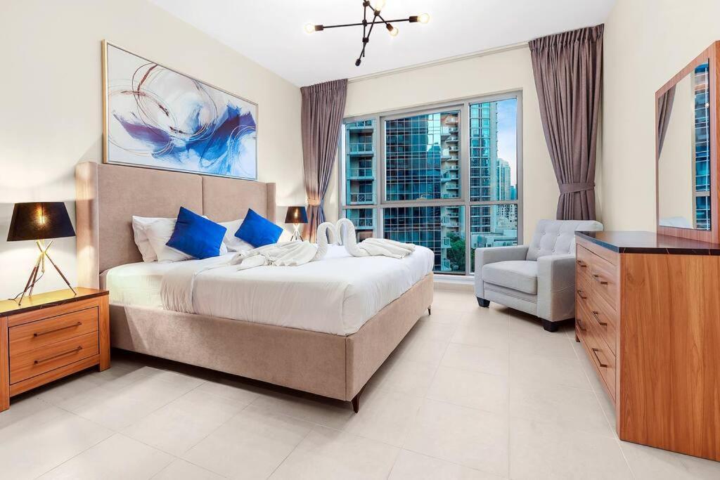 Chic In Gym, Pool, And Free Parking Appartement Dubaï